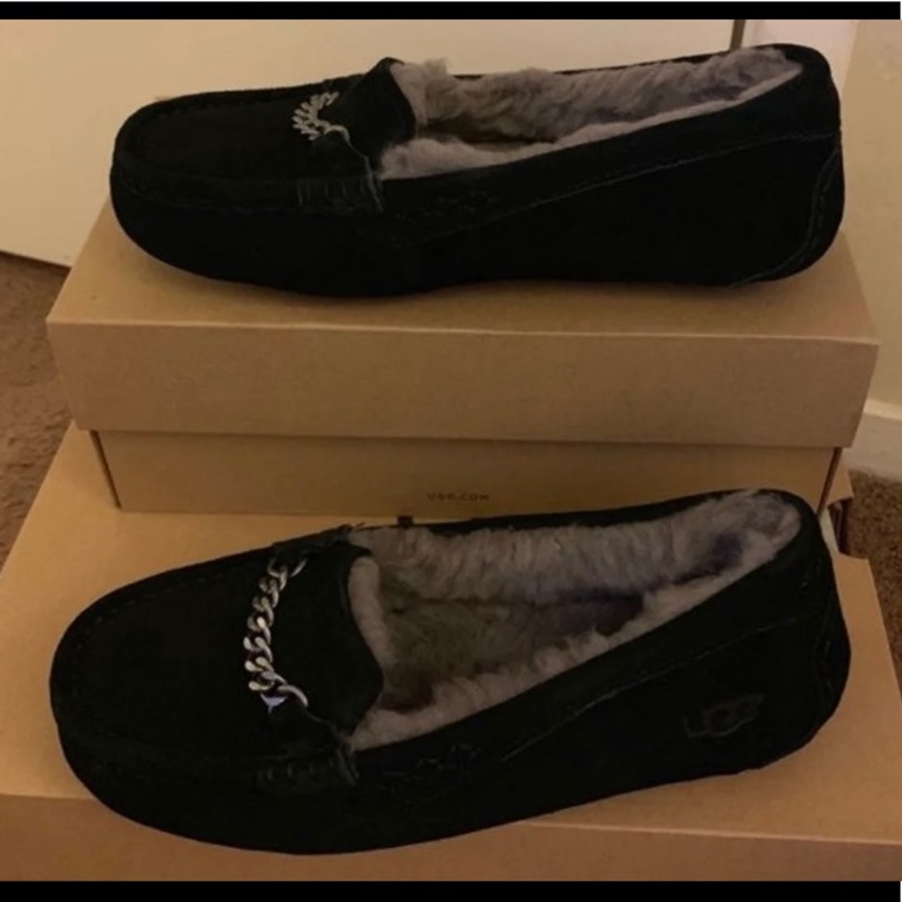 Ugg Ansley Charm moccasins